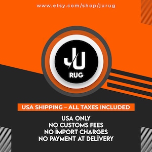 Puede incluir: Un logotipo circular con las letras blancas JU sobre la palabra RUG en un fondo negro, rodeado por bordes circulares naranjas y grises. El fondo es naranja y negro con el texto www.etsy.com/shop/jurug en la parte superior.