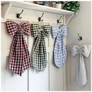 Large Gingham Fabric Bow, Oversized Door Wall Decor, Christmas Wreath Bow (30cm x 45cm)