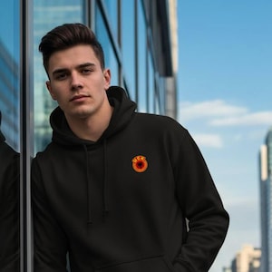 Klasyczna bluza z kapturem unisex | Gildan® 18500 z emblematem UCK