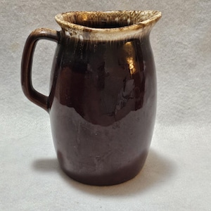 Vintage Hull Pottery Brown Drip Glaze Water Pitcher USA  6 3/4" High