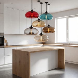 Lámpara colgante de vidrio soplado a mano, lámpara colgante moderna de mediados de siglo con colores vibrantes, globo ovalado de vidrio artístico, iluminación de techo en tonos joya, cable ajustable.