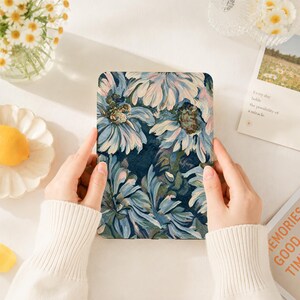 Cottagecore Blue Daisy Kindle Case For Paperwhite 11/10/12th Gen, Colorsoft 7", Kobo Libra Color, Auto Wake/Sleep Cover, Gift For Readers