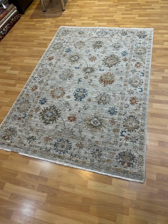 Turkish Traditional Rug, Elegant Floral Carpet, Living Room Floor Decor (5.25 x 7.55 ft.)