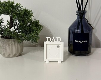 DAD Photo Frame STL | 3D Printable Magnetic Picture Holder
