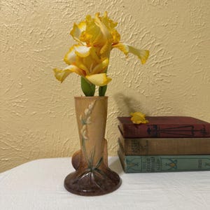Vintage Roseville Wincraft Art Pottery Vase in Tan, 1948