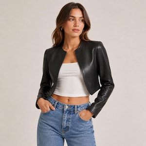 Giacca corta in pelle nera – Capospalla minimalista in stile bolero da donna