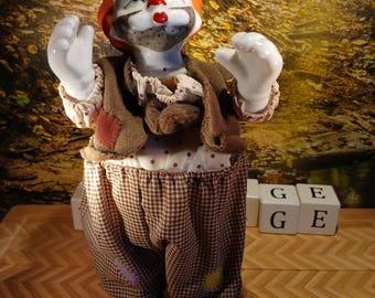 Vintage MUSICAL Jewelry Box With DANCING Circus Clown/marukai