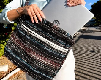 Bolso suave para portátil Banjar – Elegante, oscuro