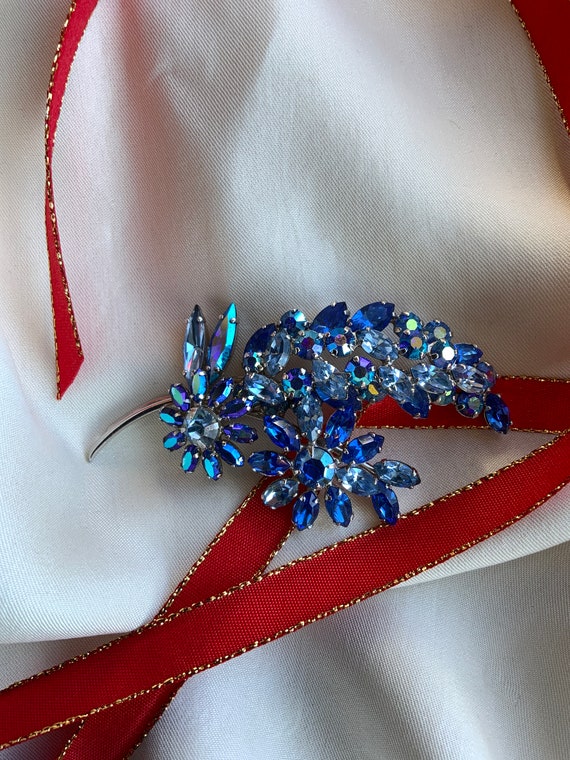 Sherman RARE blue crystal brooch - image 8