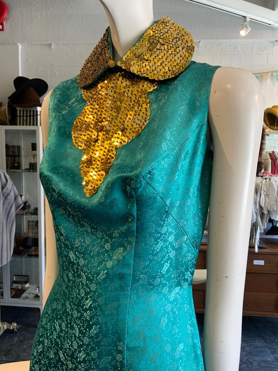 1960s SILK emerald & gold cheongsam Sz XS-S - image 4