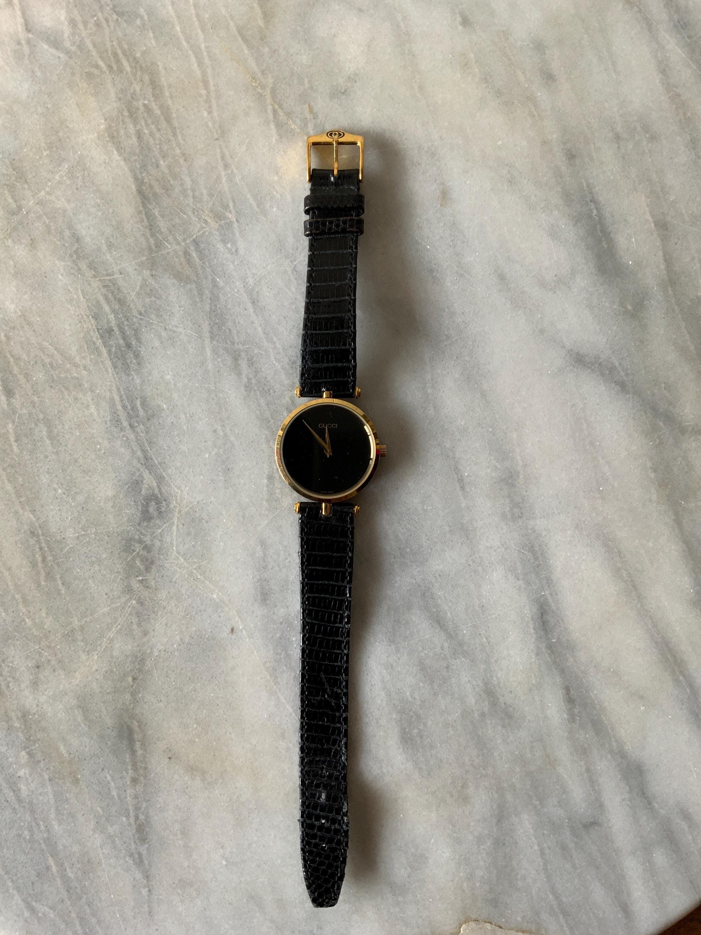 Vintage GUCCI Black and Gold Watch - Etsy display picture 3