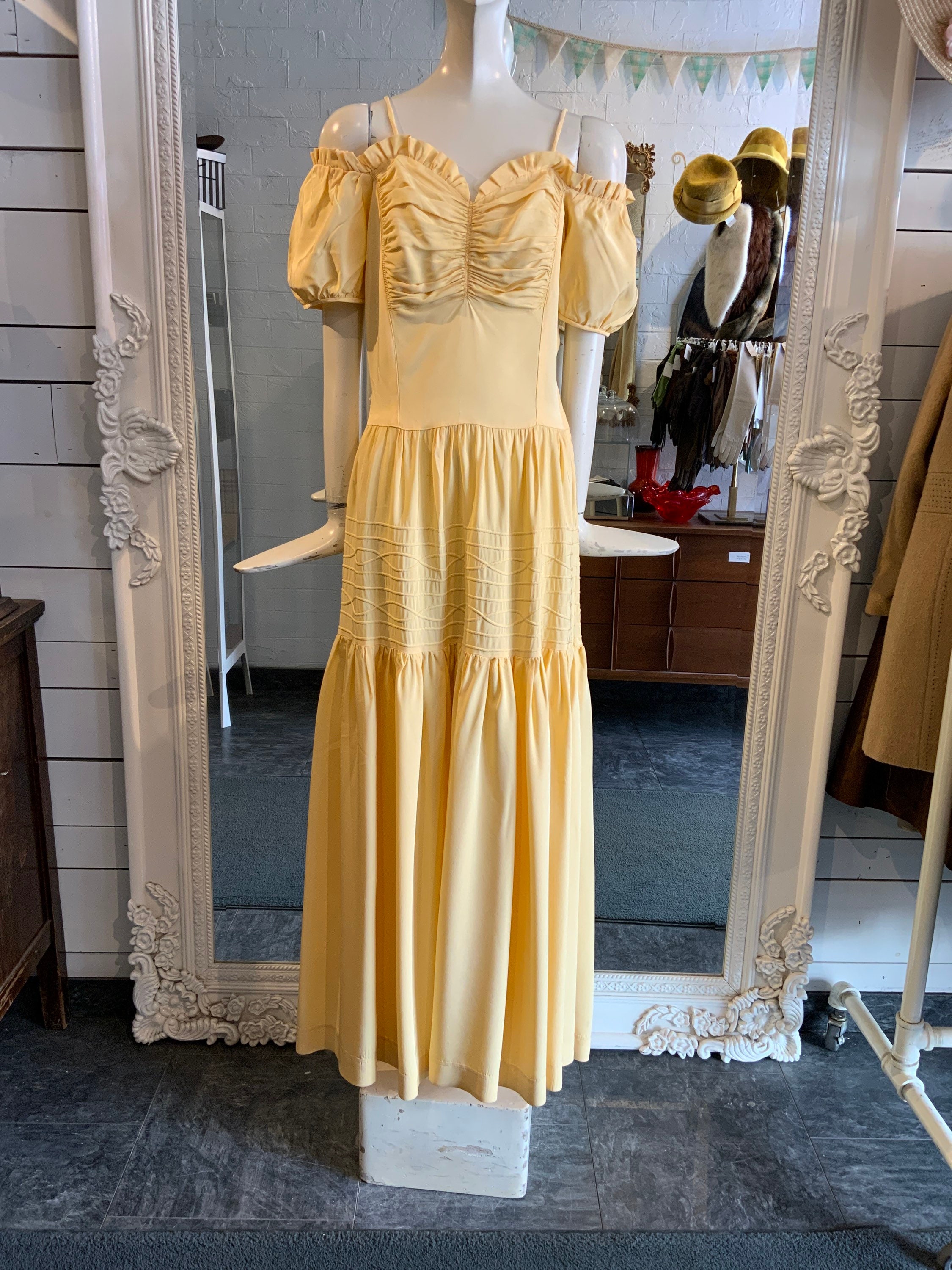 Butter Yellow Flowy Slip S/M – OMNIA