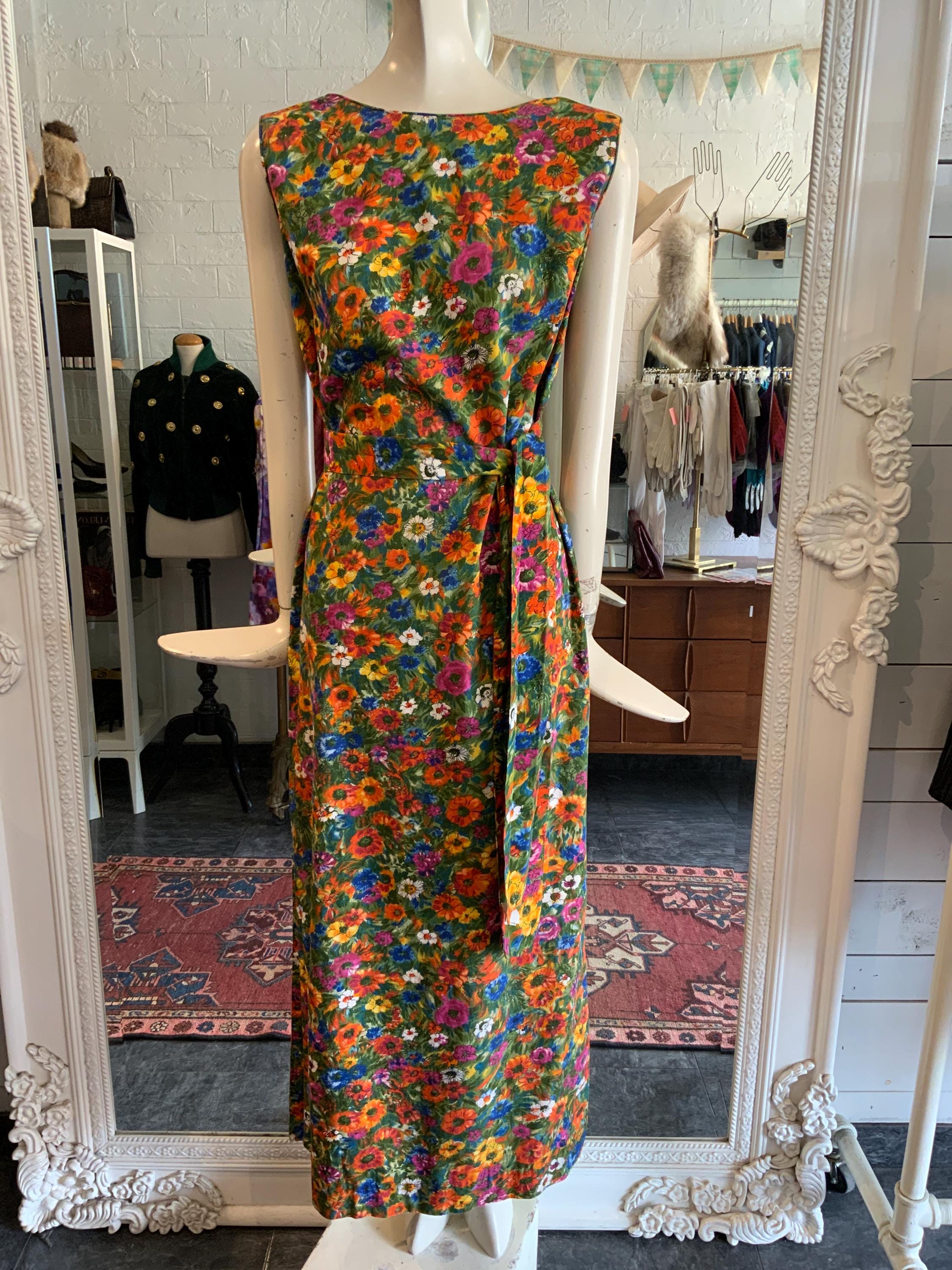 1970s cotton floral maxi dress | Size Small