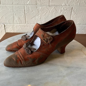 1920s silk Mary Jane’s heels, antique shoes