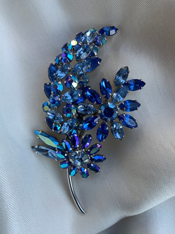 Sherman RARE blue crystal brooch - image 5