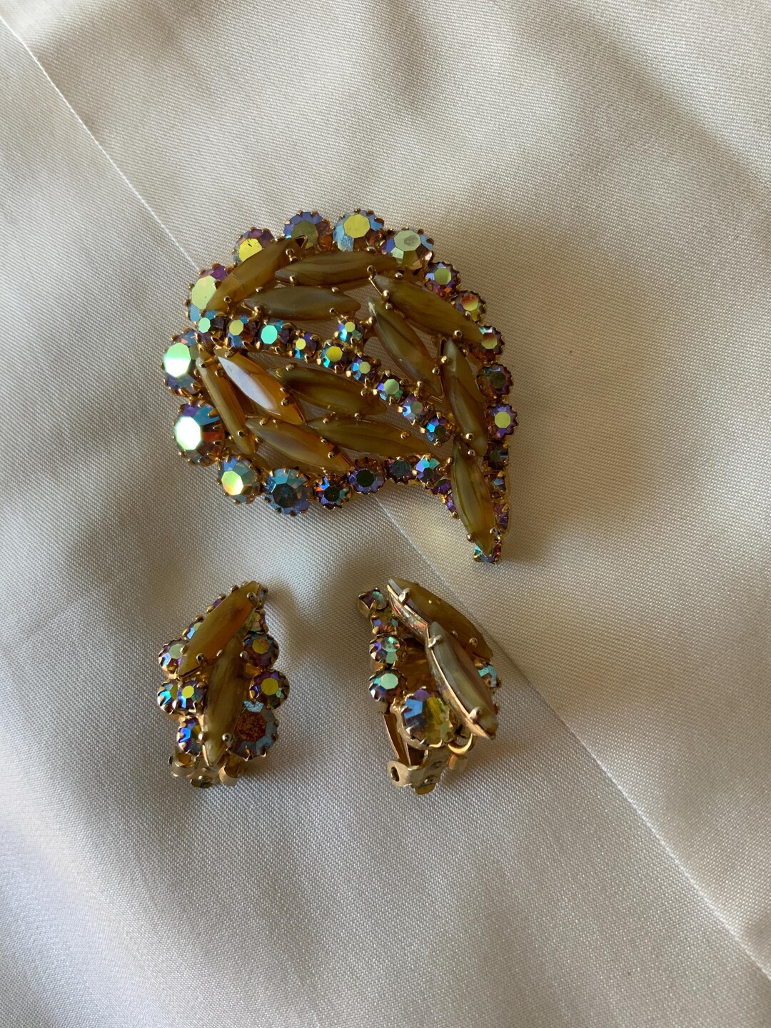 1960s Continental paisley crystal brooch and earring set - Etsy 日本 