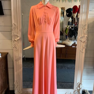 1970s peach maxi dress| Size Small-medium