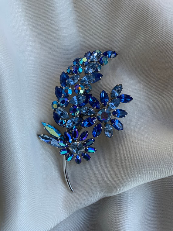 Sherman RARE blue crystal brooch - image 4