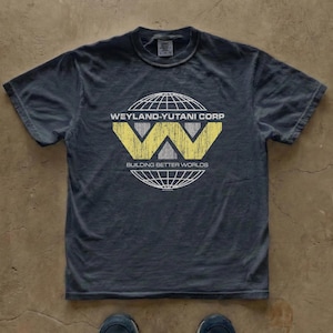Weyland Yutani Bygger Bättre Världar T-shirt | Retro Alien Corp Sci-Fi T-shirt