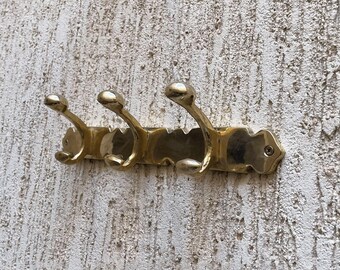 Unlacquered Brass Wall Hook | Scalloped Backplate Coat Hanger | Solid Brass Towel Rack | Vintage Gold Entryway Hardware | Living Finish