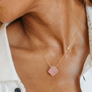 Rose Quartz Necklace - Rose Quartz Pendant - Gold Filled Necklace - Rose Quartz Jewelry - Pink Stone Jewelry -  Best Friend Gift-Sister Gift