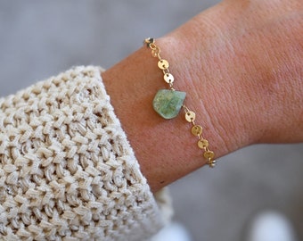 Green Kyanite Gold Fill Chain Bracelet – Boho Gemstone Jewelry