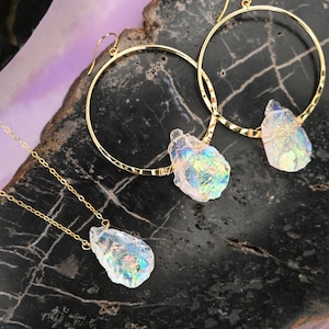Angel Aura Quartz Jewelry Set – Gold Hoop Earrings and Necklace