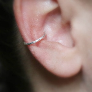 NO PIERCING Twisted Conch Hoop (Silver) 18 gauge Ear Cuff, fake earring, faux, cartilage piercing, minimalism, Coachella jewelry 2018