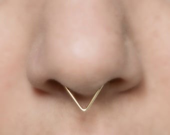 14k, Fake Septum Ring, Triangle, 14k GOLD filled, Septum Cuff, 20 gauge, No Piercing Required, faux piercing, fake nose ring, fake septum