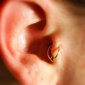 Comfortable Tragus Ear Cuff with ball GOLD No Piercing Required, 20 gauge, hoop earring, simple, hypo allergenic, fake piercing, minimalist