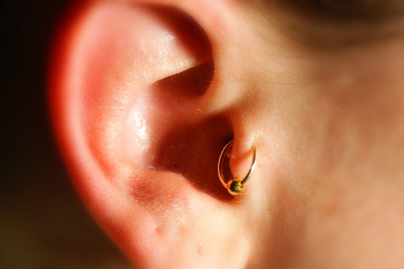 Tragus hoop earring with ball deals