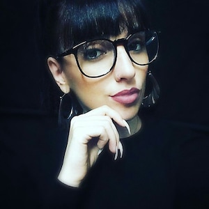 Piercing falso: Piercing para la nariz de oro rosa, aro mediano (7 mm), ajuste ceñido, cómodo e hipoalergénico.
