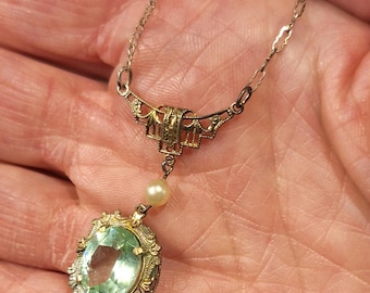 Silver Art Deco Decorative Green Glass Lavalier Necklace