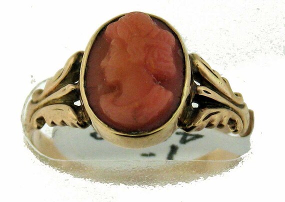 Vintage Victorian Edwardian Gold Coral Cameo Ring