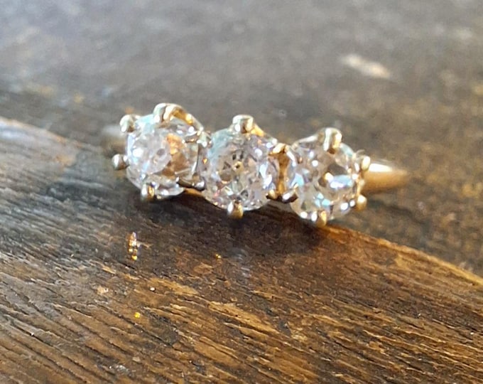 SPARKLE FACTOR 14KY Three Old Mine Cut Diamond Ring