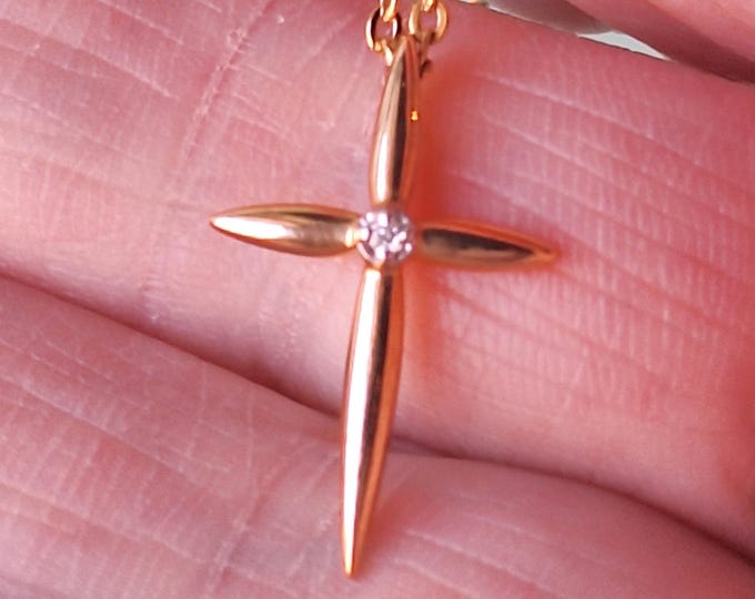 14K Yellow Gold Cross with Diamond