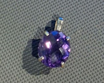Gorgeous Violet Checkerboard Amethyst White Gold Pendant