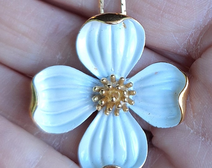 Vintage Crown Trifari Dogwood Pendant and Gold Tone Chain