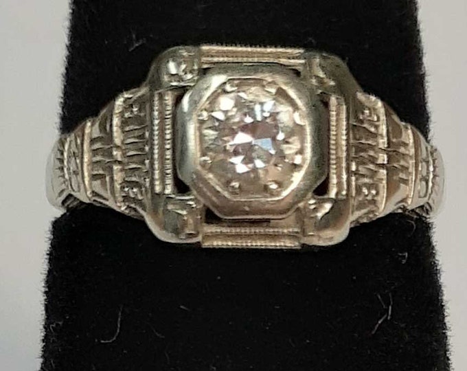 Vintage White Gold Art Deco Diamond Ring