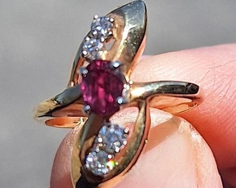 Vintage Natural Oval Ruby and Diamond Gold Ring