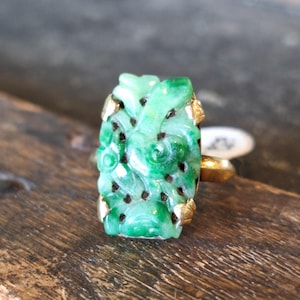 Vintage Light and Dark Carved Jadeite Jade  Gold Ring