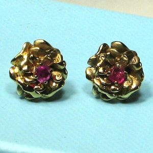 Vintage 14K Yellow Gold Flower Earrings with Ruby Centers