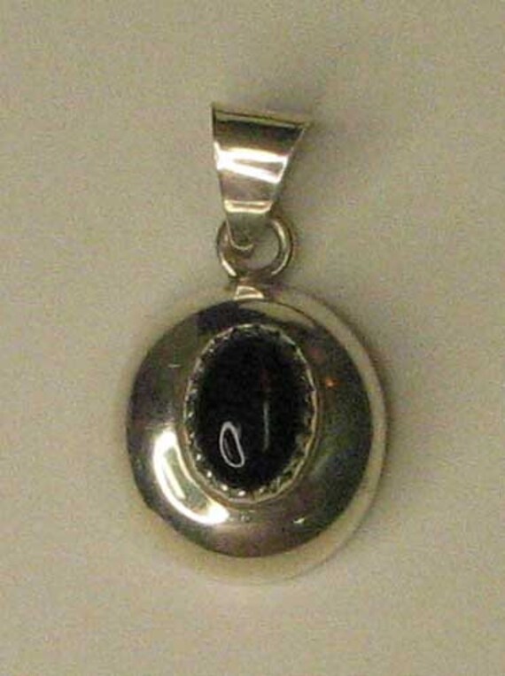 Native American Sterling Silver Onyx Pendant - image 4