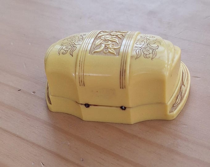 Vintage Art Deco Buttery Yellow Celluloid Ring Jewelry Box