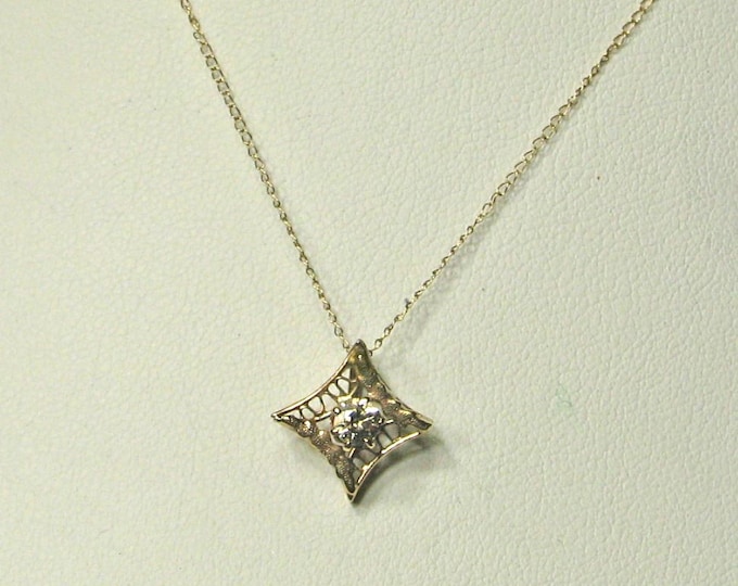 Vintage Edwardian Diamond Filigree Gold Pendant