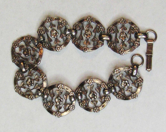 Edwardian Style Silver Tone Filigree Flower Link Bracelet