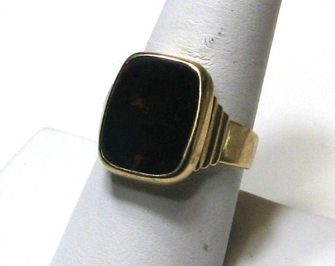 Vintage Gold Bloodstone Ring