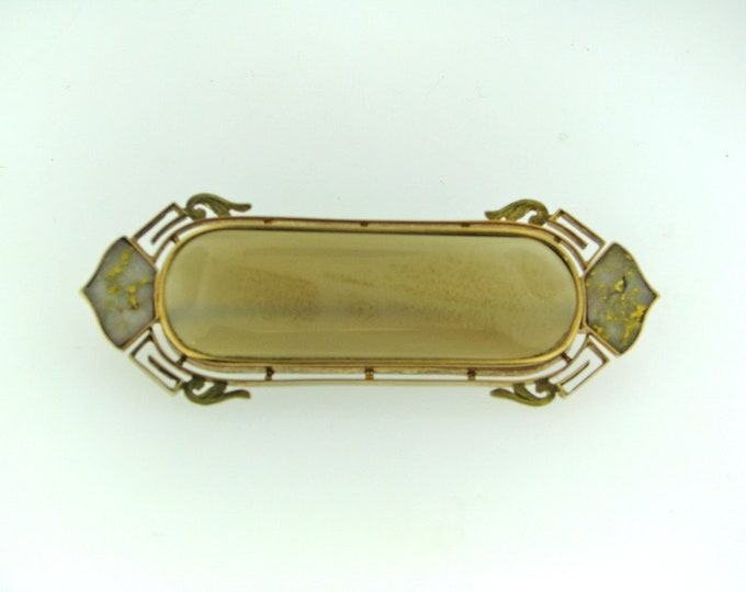 Vintage Victorian Gold Chalcedony and Gold in Quartz Brooch Pin