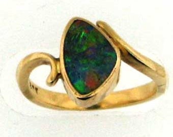 COLORFUL BOULDER OPAL Gold Ring