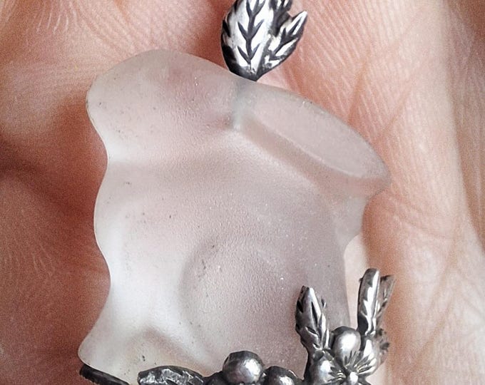 Sterling Silver Franklin Mint Frosted Crystal Bunny Pendant